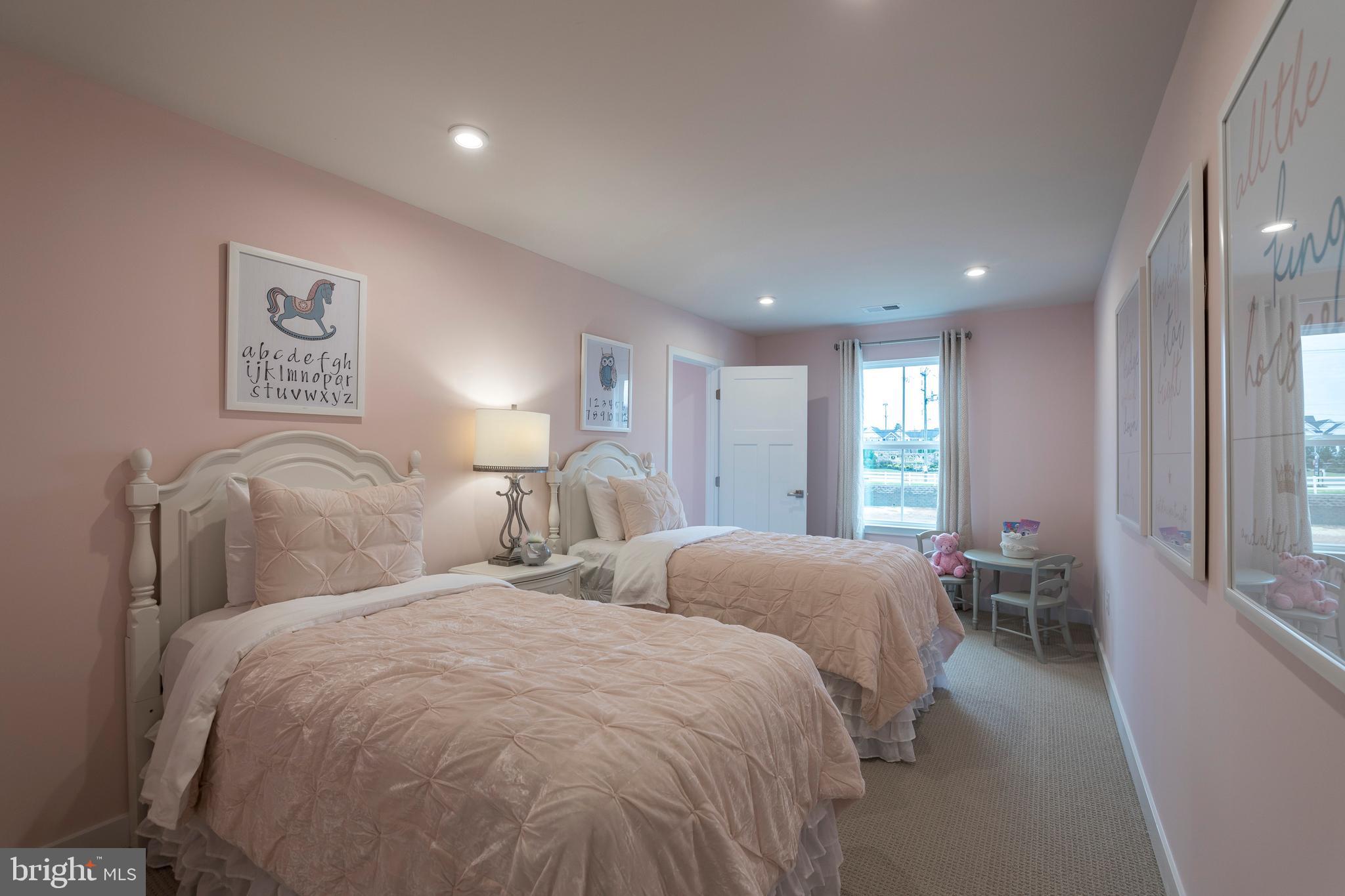 YARDLEY WOODS - Residential