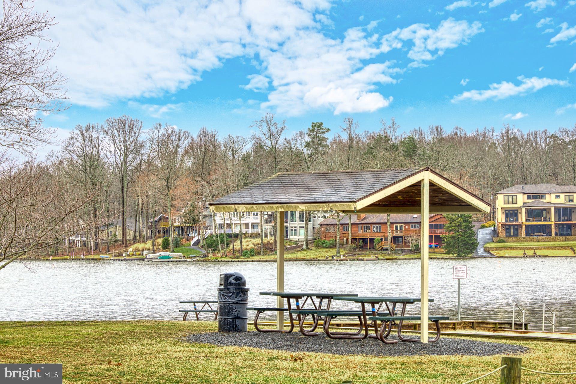 LAKE OF THE WOODS - Residential