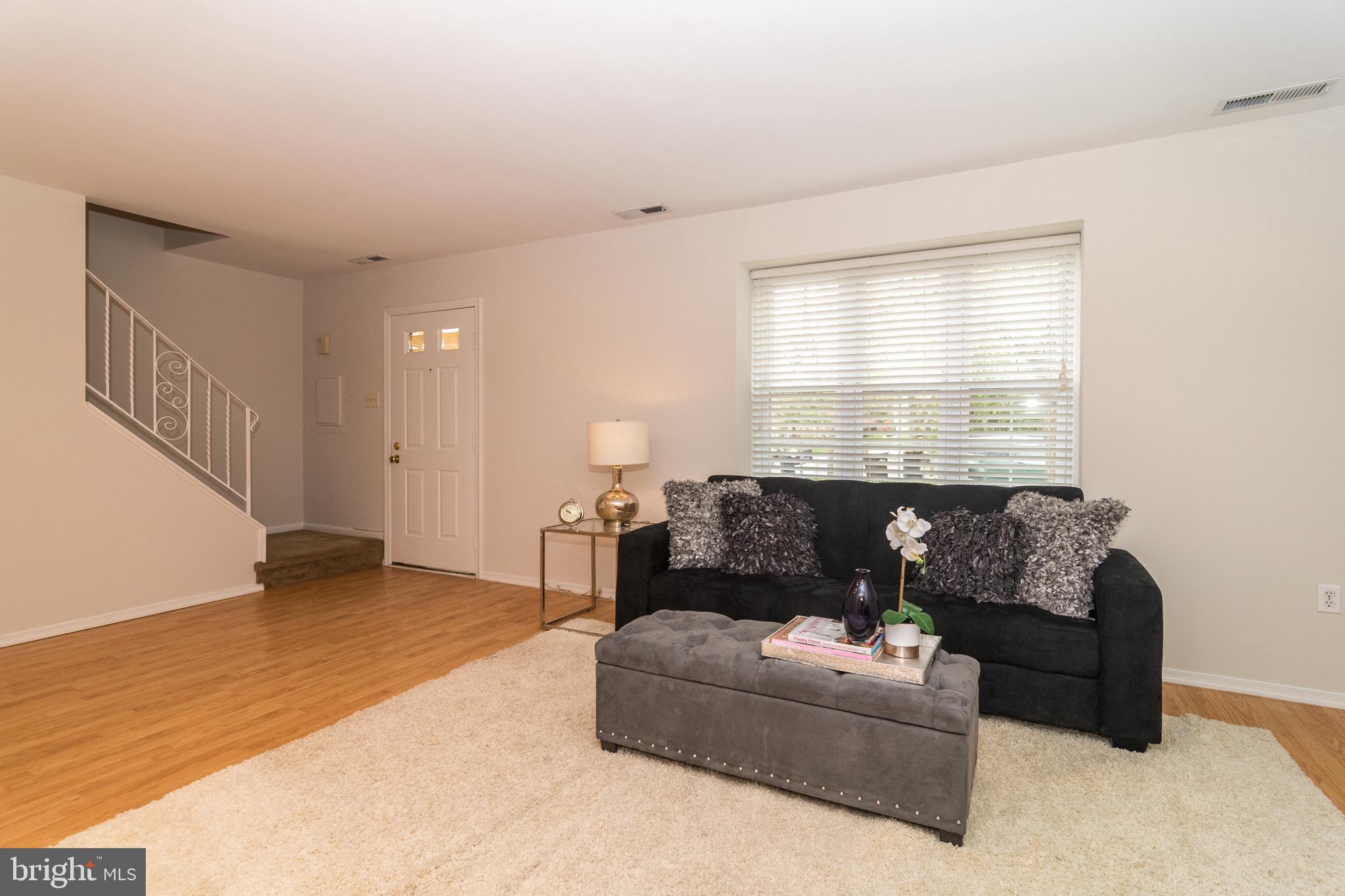 SAW MILL VALLEY - Residential