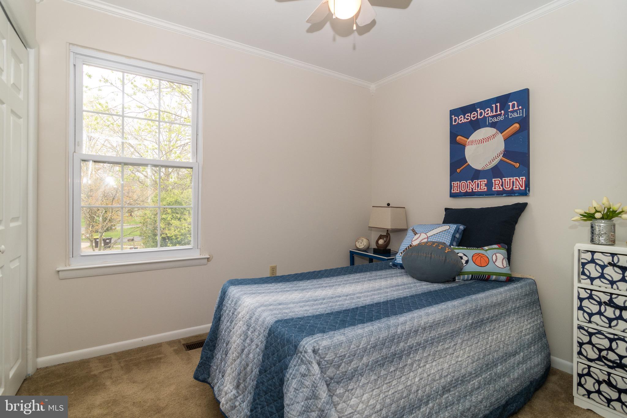 SAW MILL VALLEY - Residential