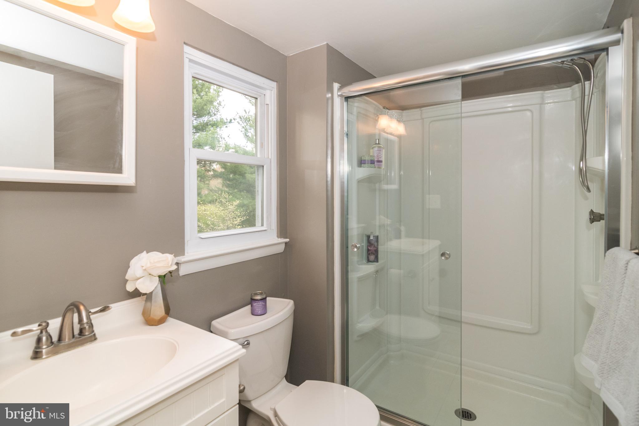 SAW MILL VALLEY - Residential