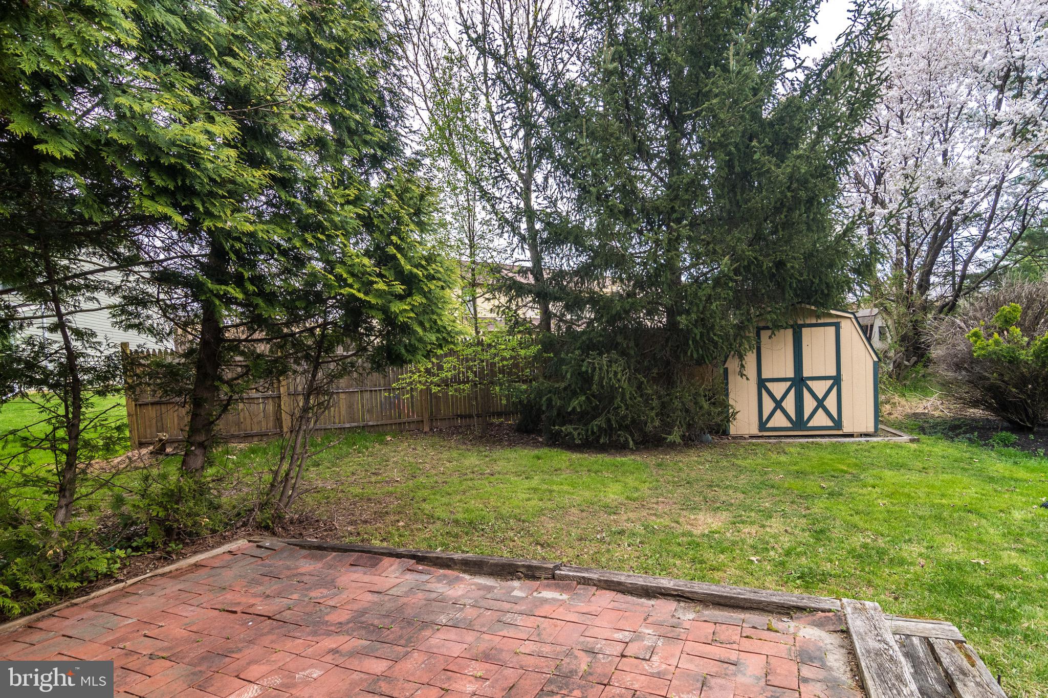 SAW MILL VALLEY - Residential