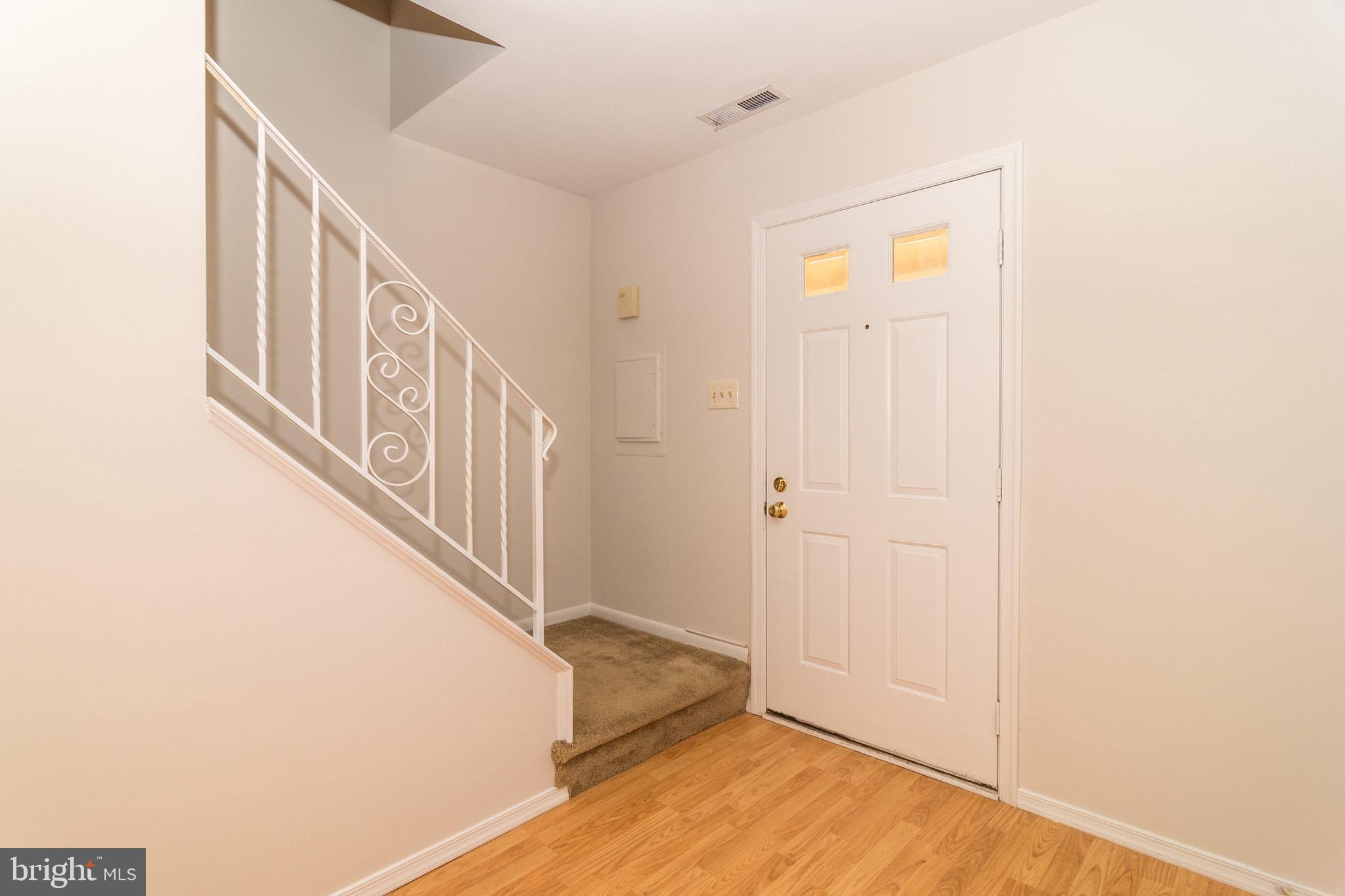 SAW MILL VALLEY - Residential