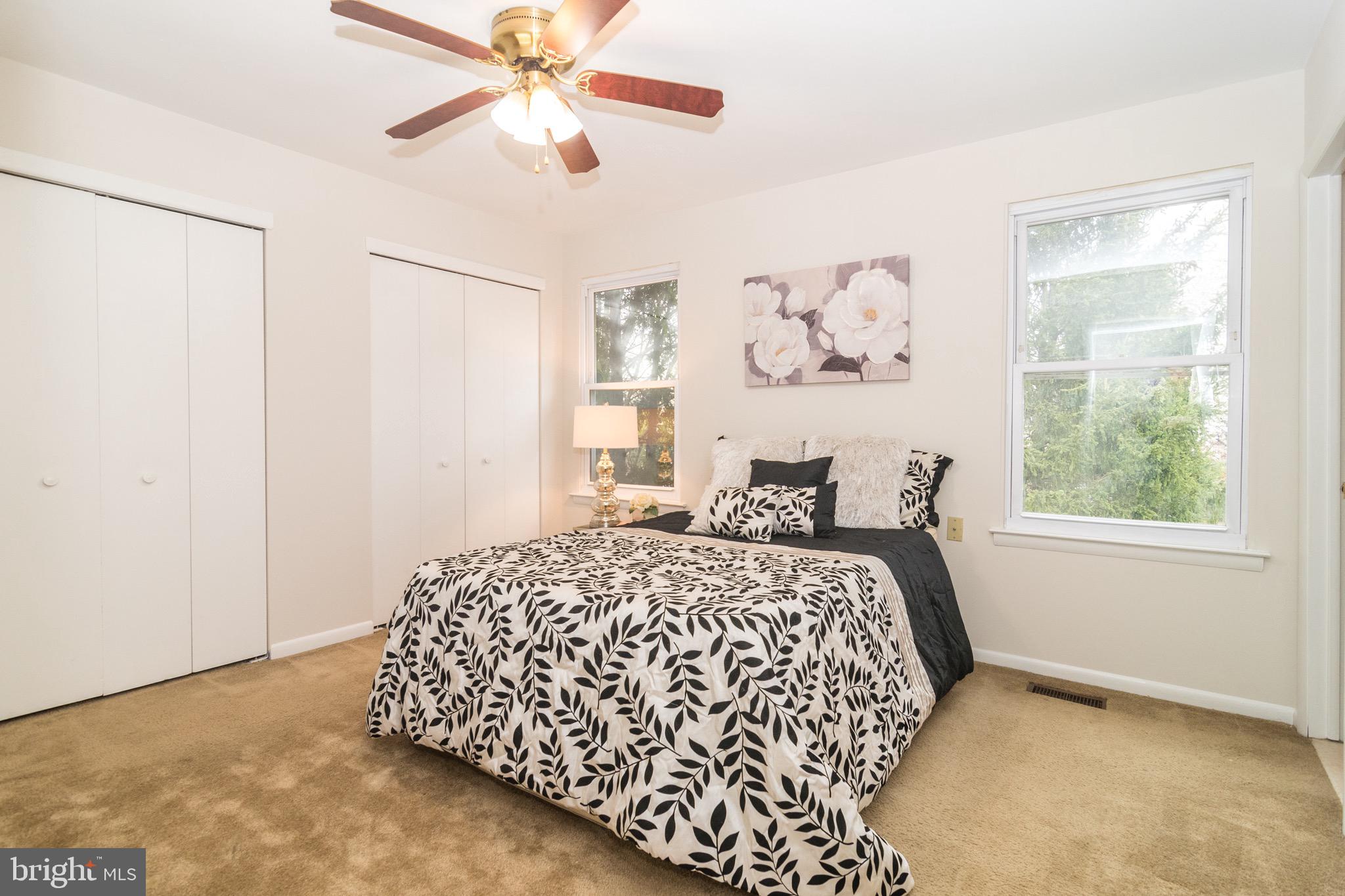 SAW MILL VALLEY - Residential