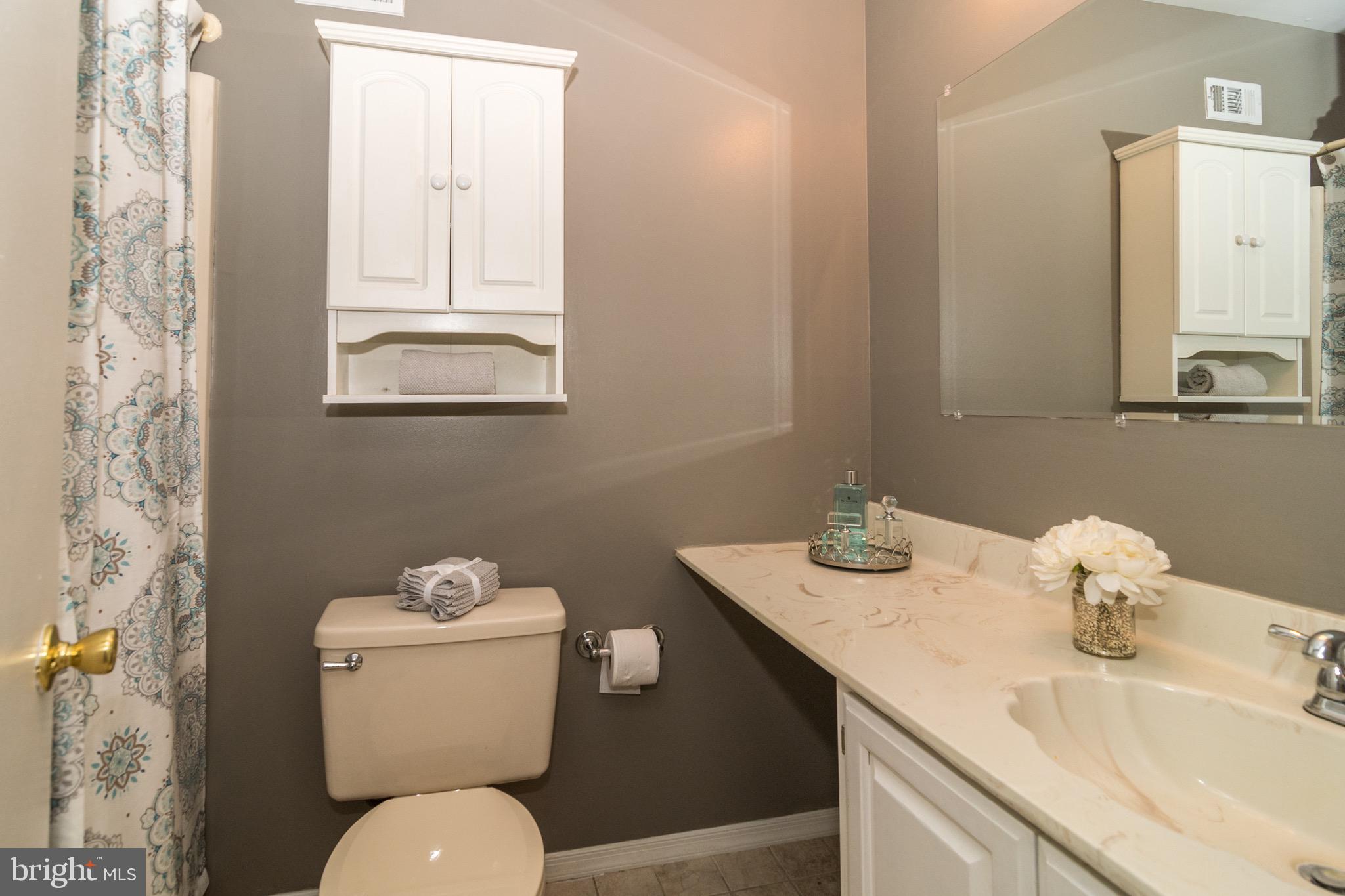 SAW MILL VALLEY - Residential