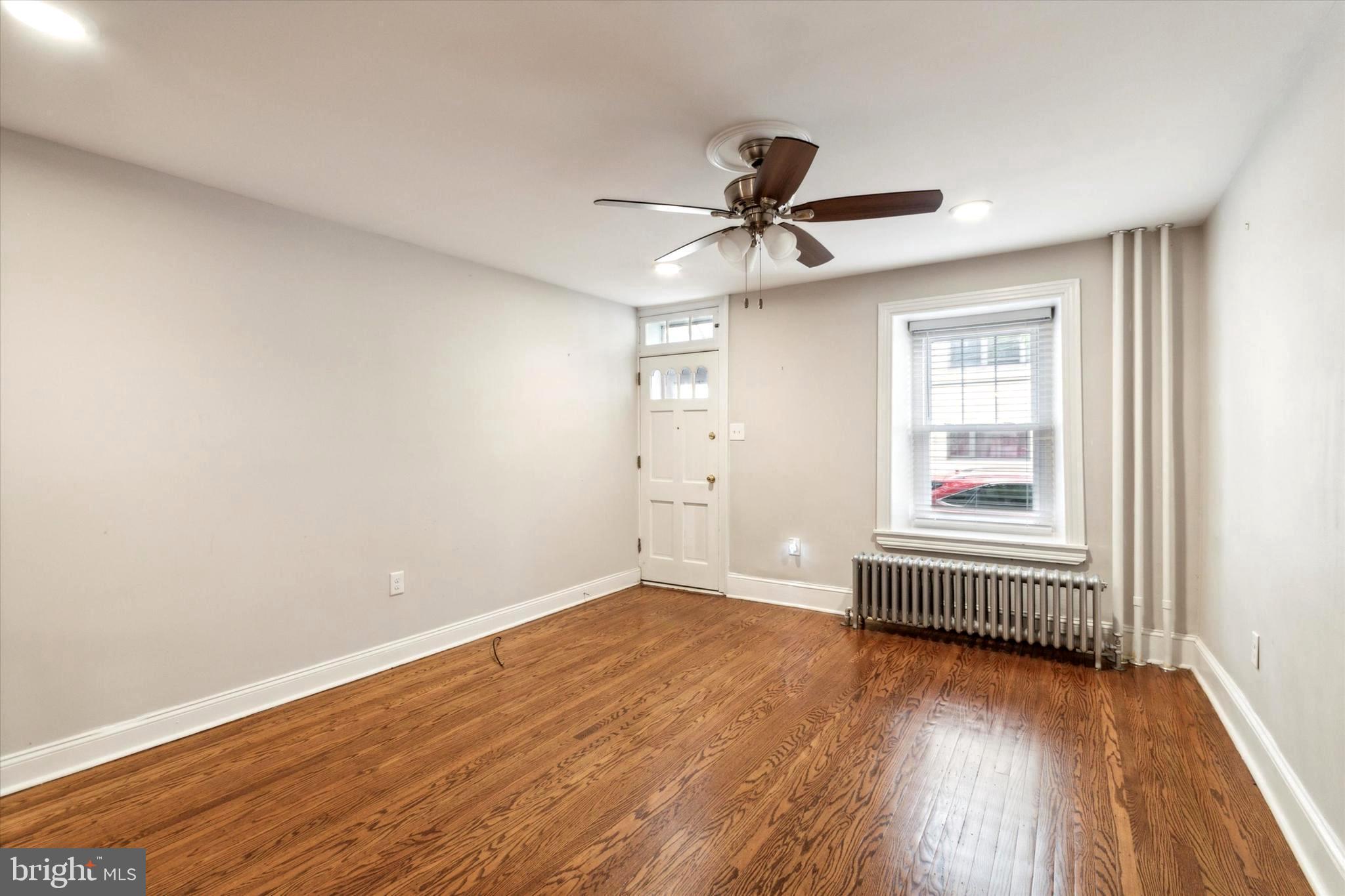 EAST FALLS - Residential