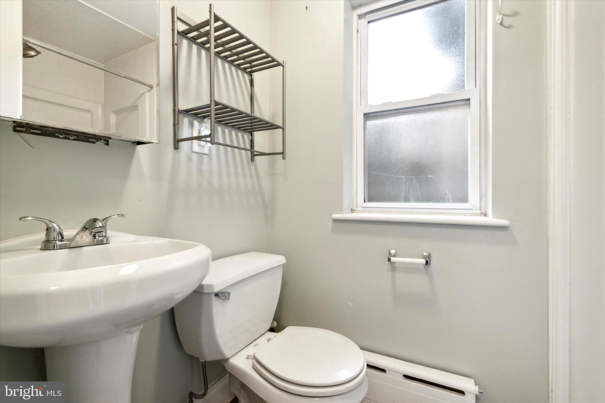 EAST FALLS - Residential