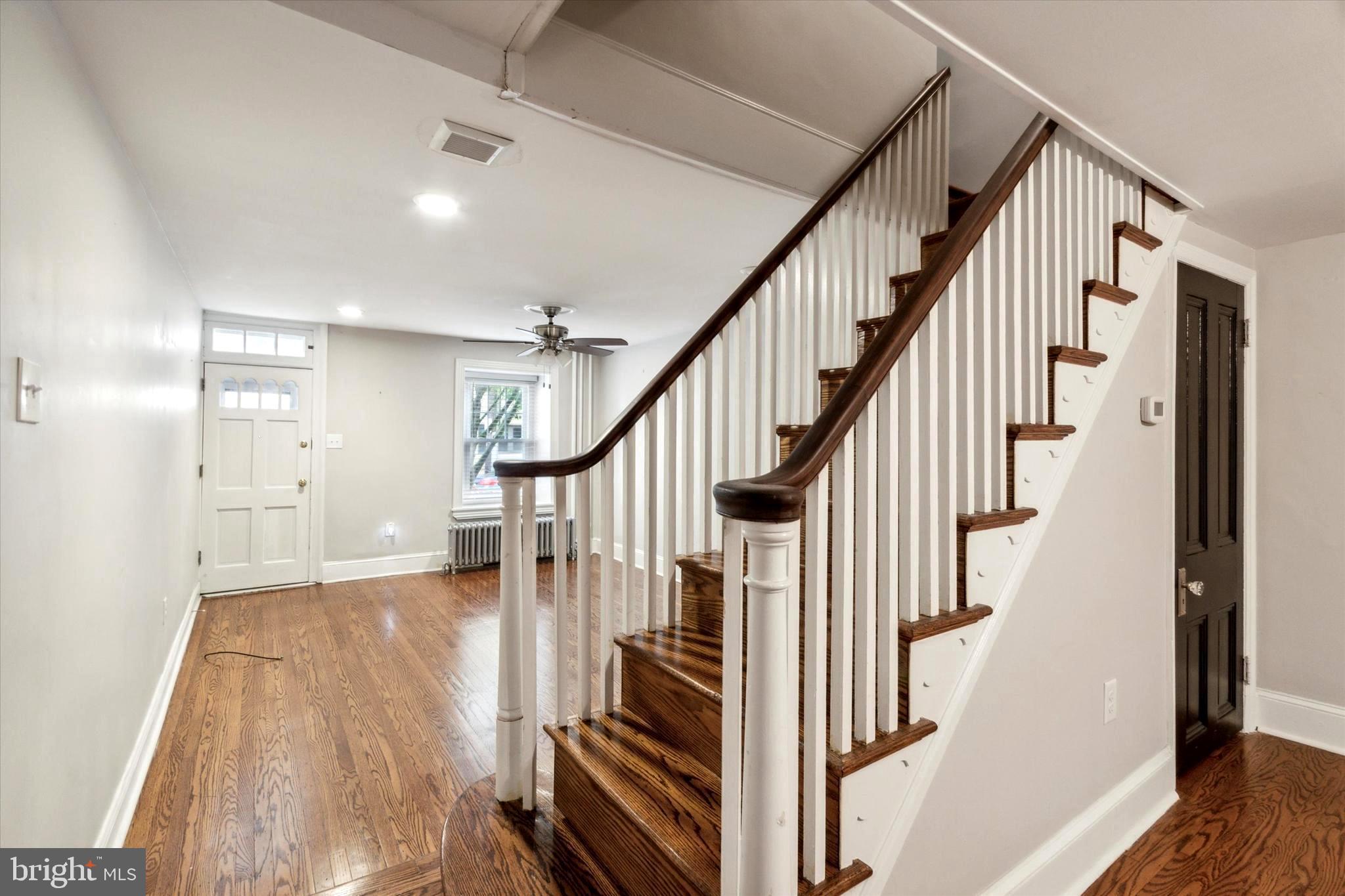 EAST FALLS - Residential