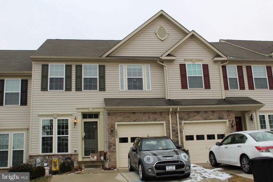 VERY NICE 3- BEDDROOM, 3 AND 1/2 BATHS TOWNHOME IN MONMOUTH MEADOWS. 3 FINISHED LEVELS WITH HARDWOOD FLOORS, LARGE DECK, WALK-OUT LEVEL BASEMENT. LARGE KITCHEN AND LIVING ROOM. UPGRADED APPLIANCES AND GRANITE COUNTERS . VERY CONVENIENT TO I-95, SHOPPING CENTERS AND APG.