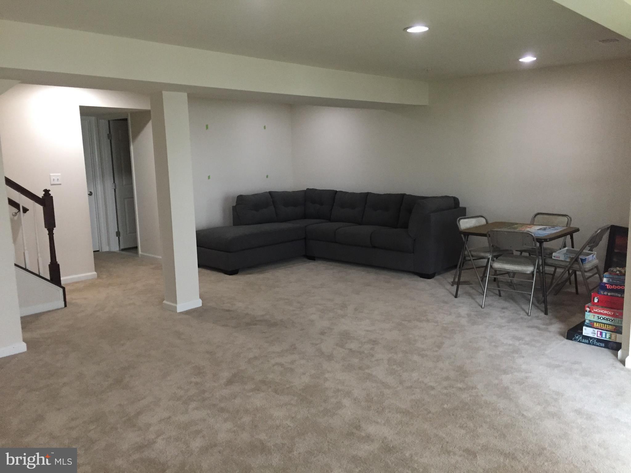 MONMOUTH MEADOWS - Residential Lease