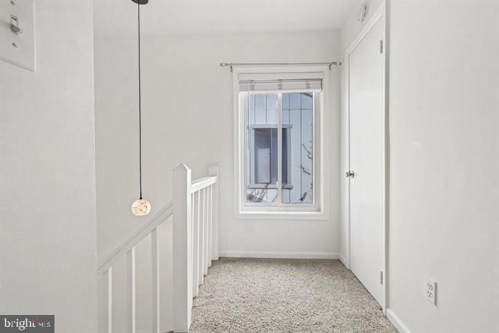 HUNTERS CROSSING - Residential Lease