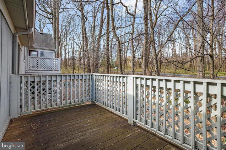 HUNTERS CROSSING - Residential Lease