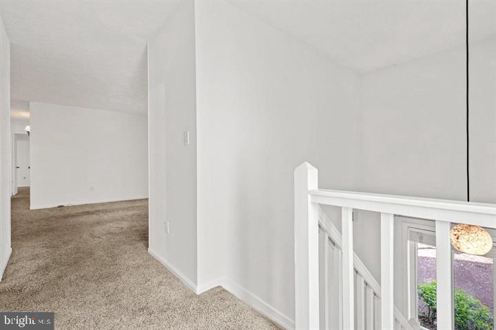 HUNTERS CROSSING - Residential Lease