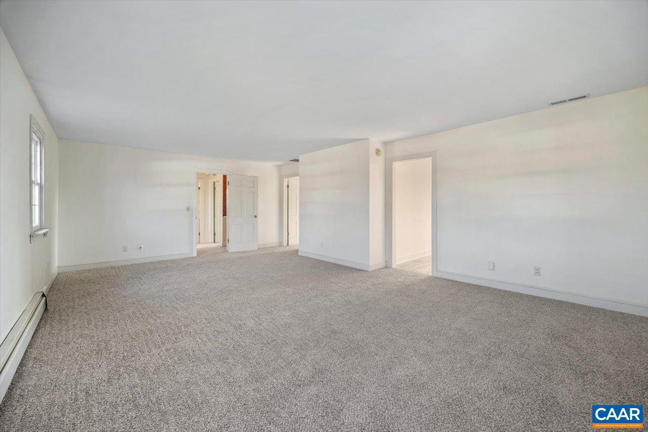 VIRGINIA VILLAGE - Residential