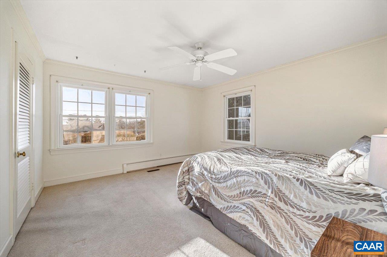 VIRGINIA VILLAGE - Residential