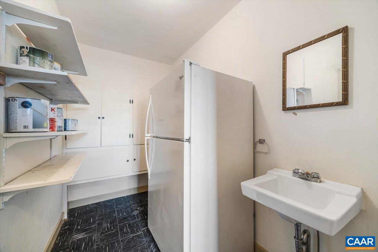 VIRGINIA VILLAGE - Residential