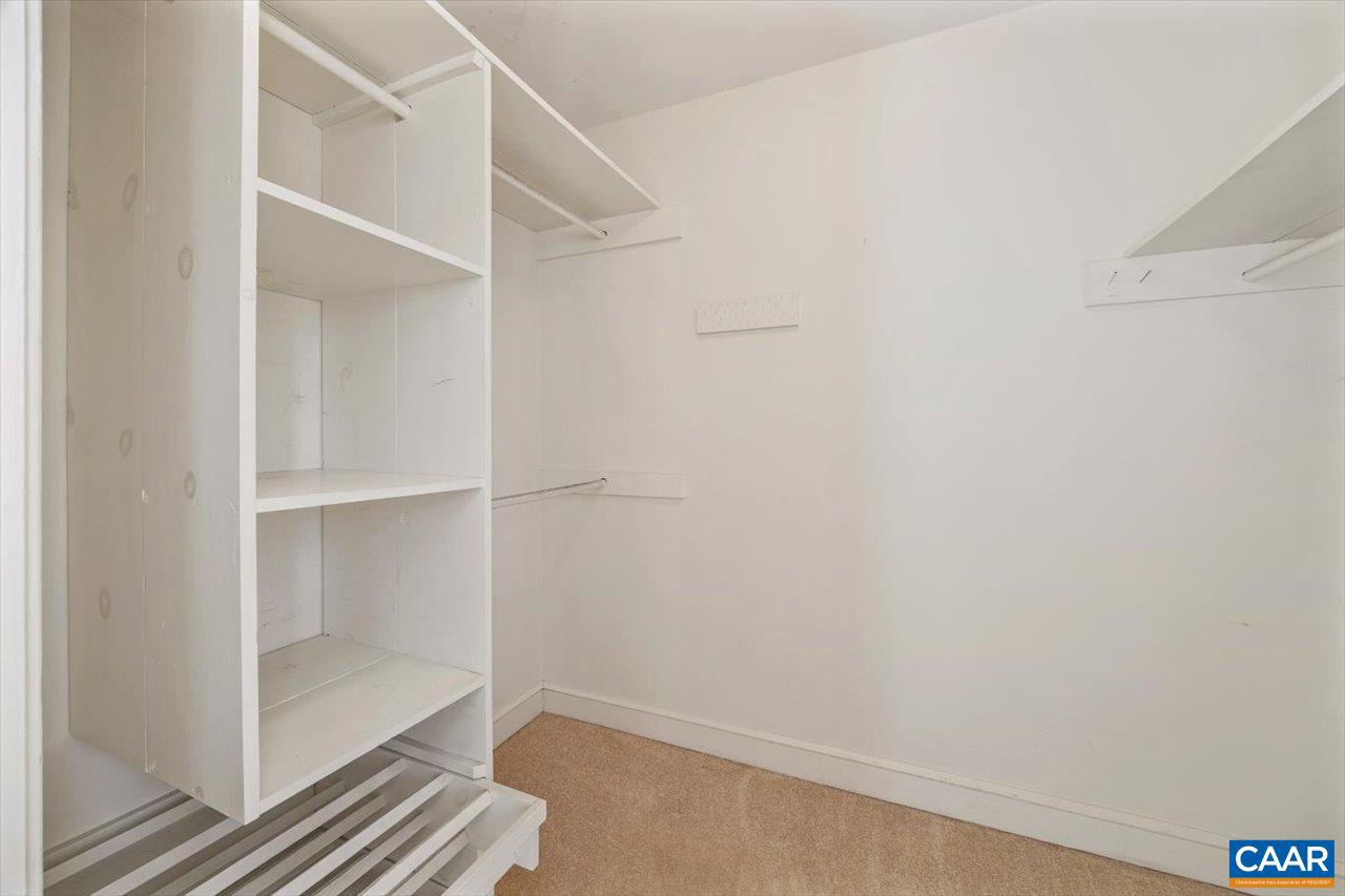 VIRGINIA VILLAGE - Residential