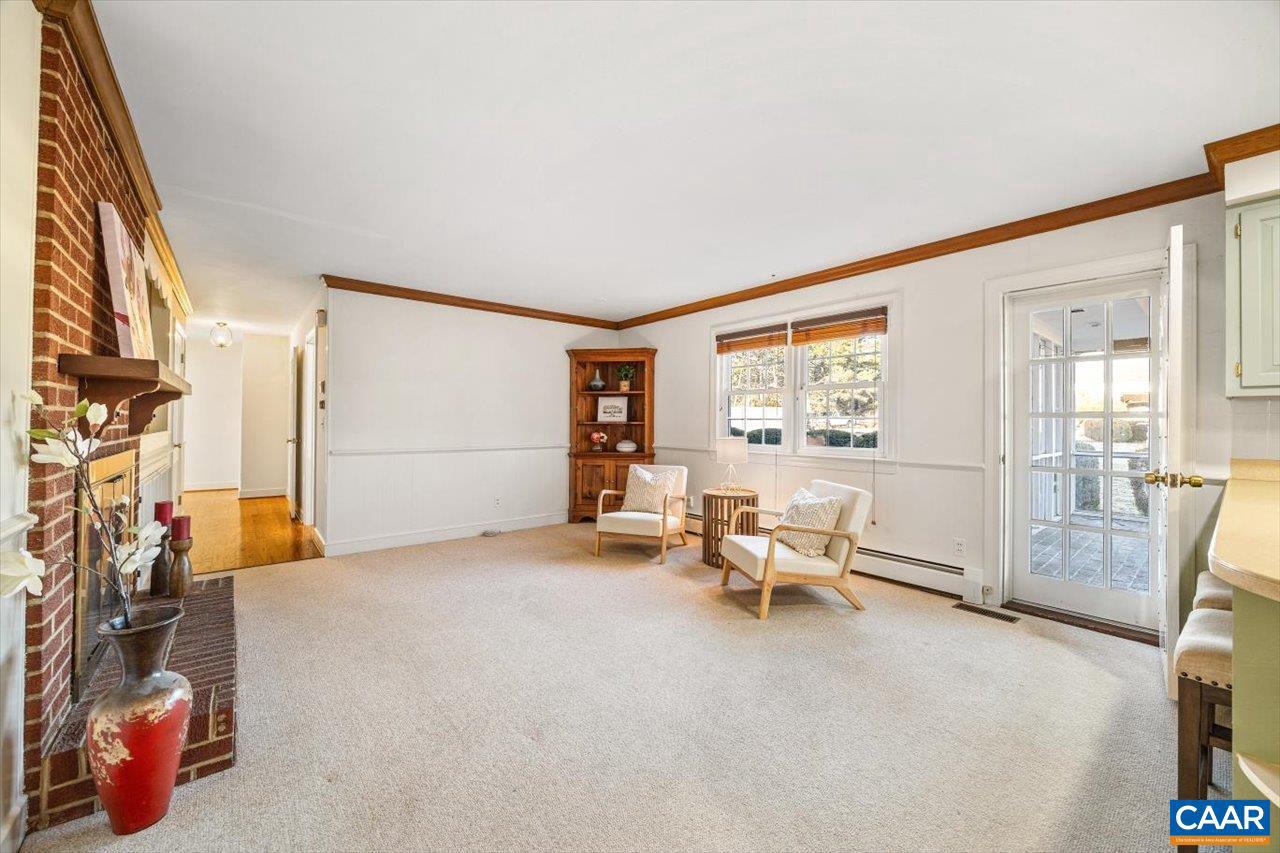 VIRGINIA VILLAGE - Residential