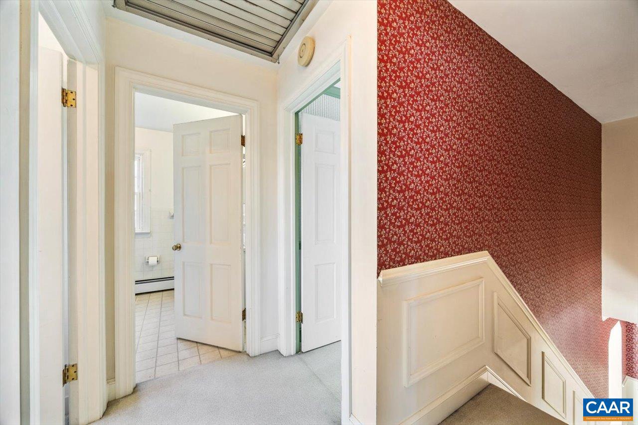 VIRGINIA VILLAGE - Residential