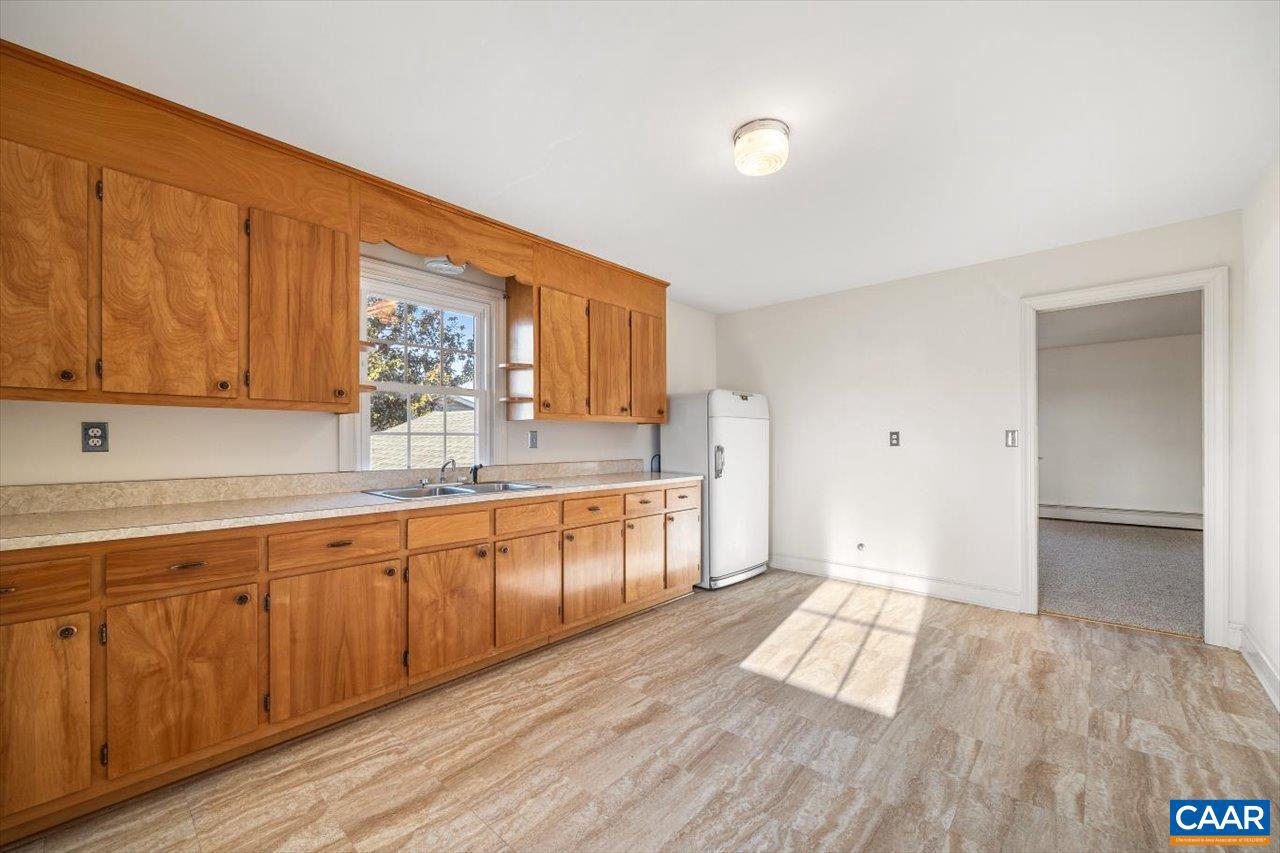 VIRGINIA VILLAGE - Residential