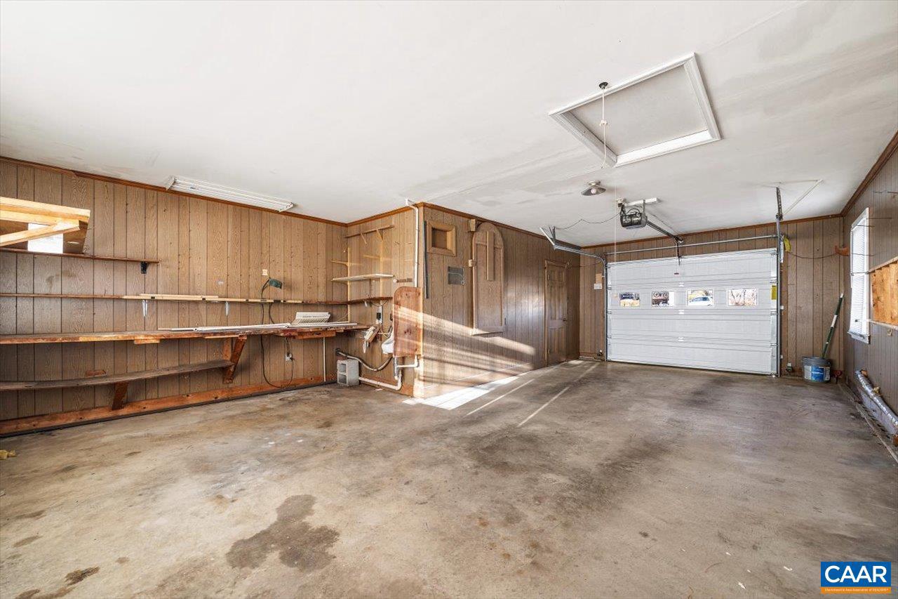 VIRGINIA VILLAGE - Residential