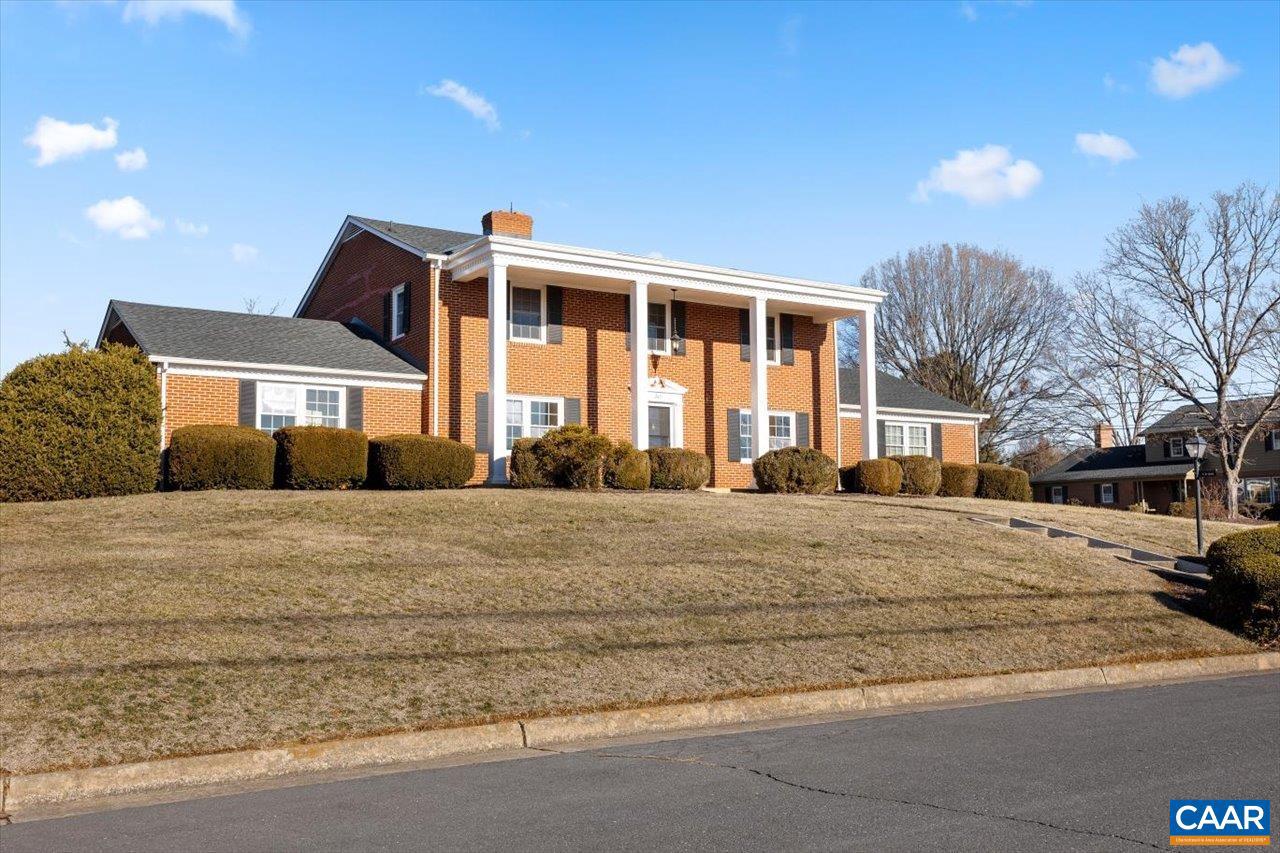 VIRGINIA VILLAGE - Residential