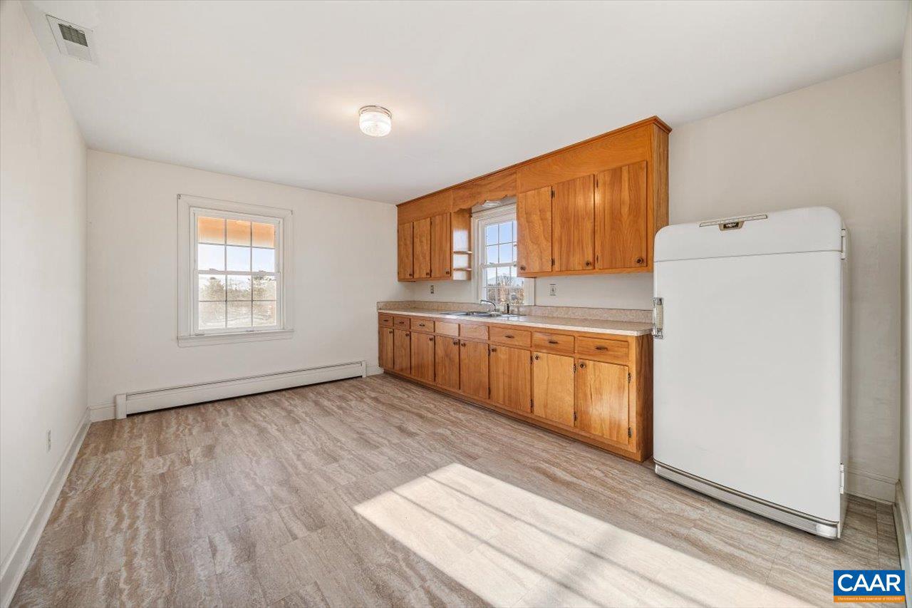 VIRGINIA VILLAGE - Residential