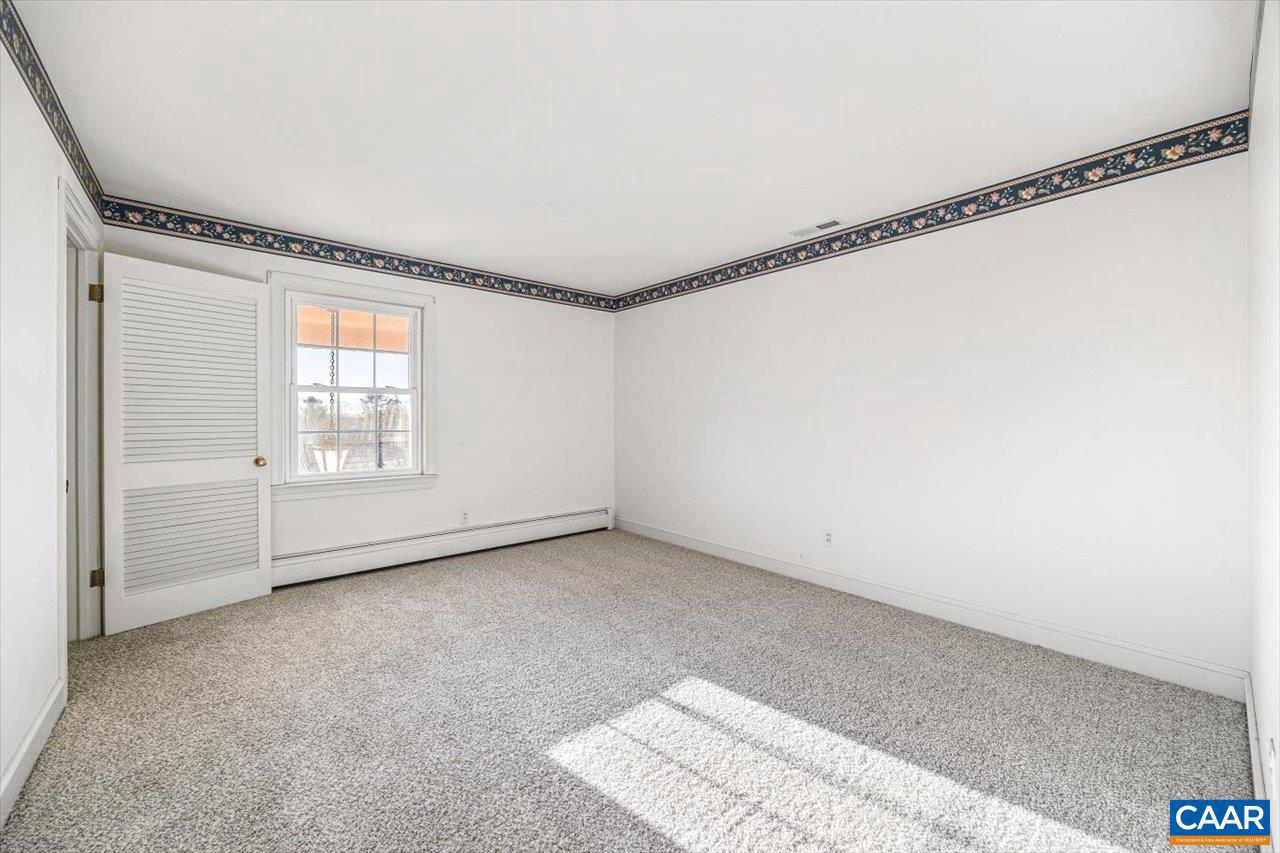 VIRGINIA VILLAGE - Residential