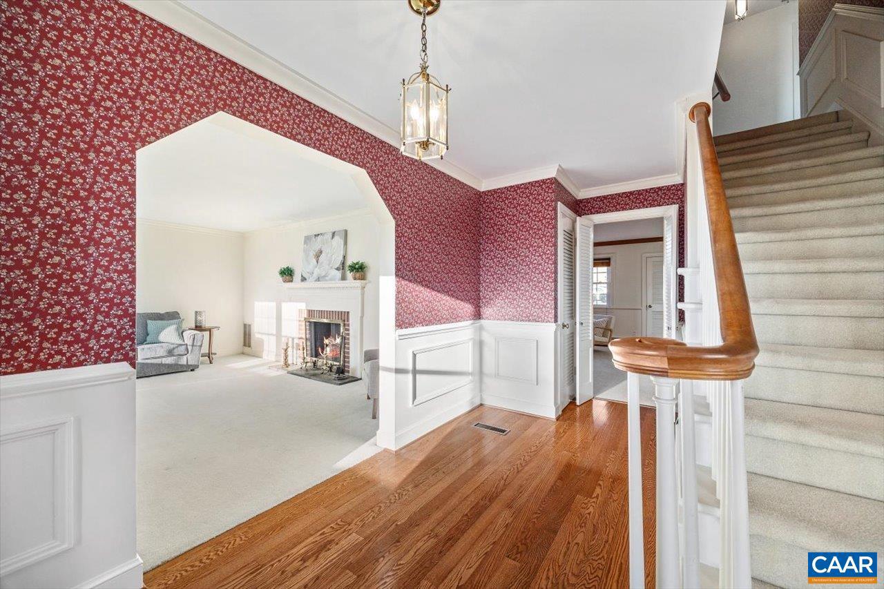 VIRGINIA VILLAGE - Residential