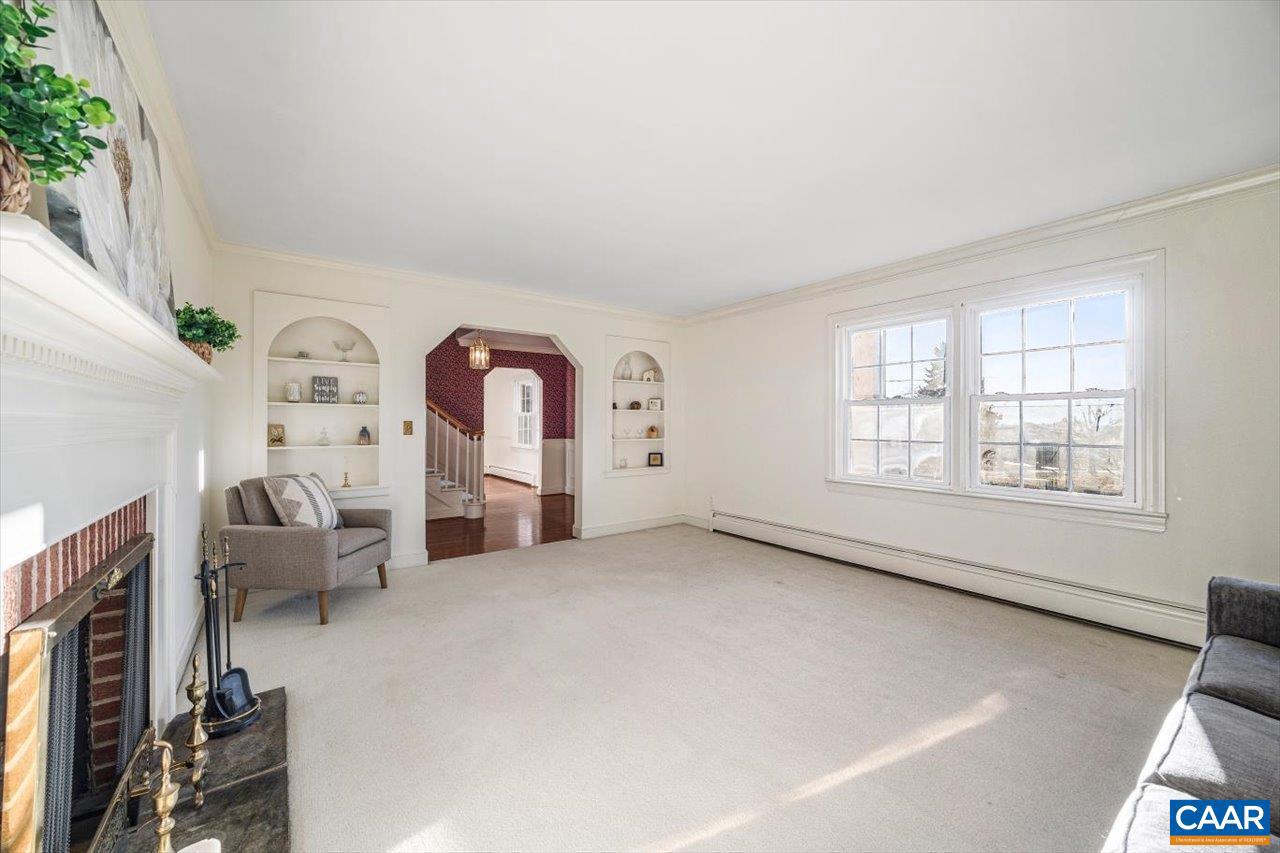 VIRGINIA VILLAGE - Residential