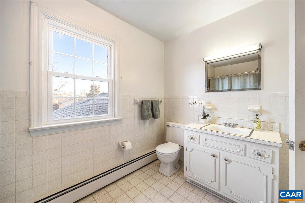 VIRGINIA VILLAGE - Residential