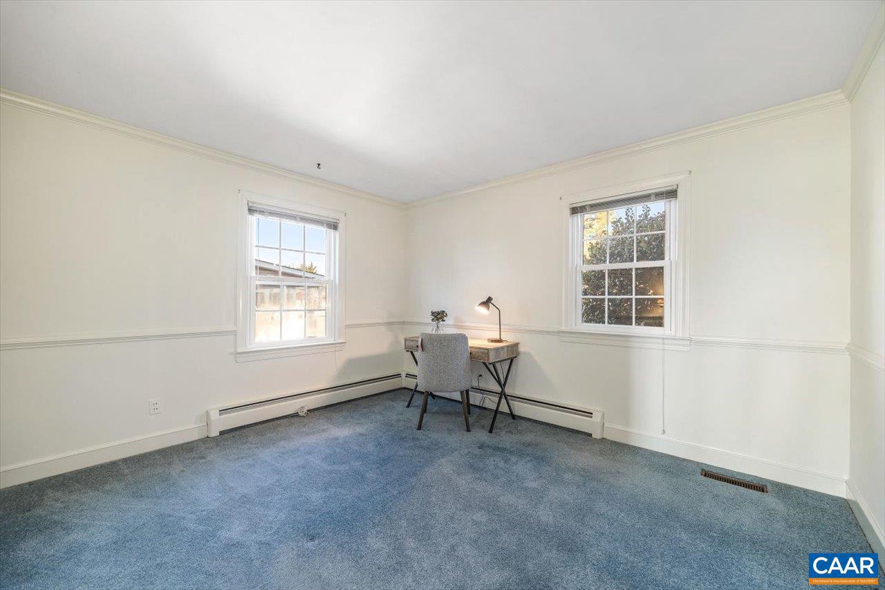 VIRGINIA VILLAGE - Residential