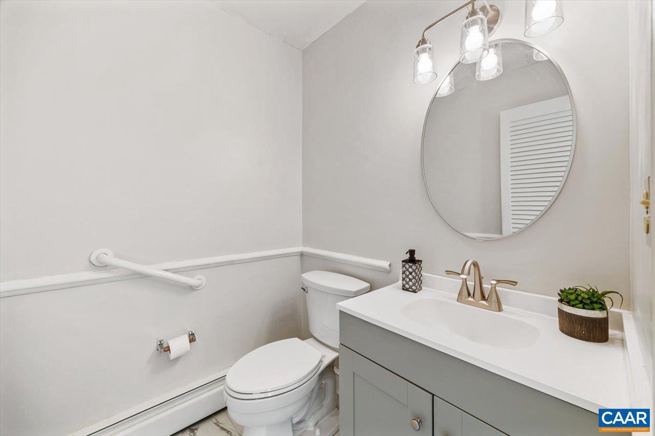 VIRGINIA VILLAGE - Residential