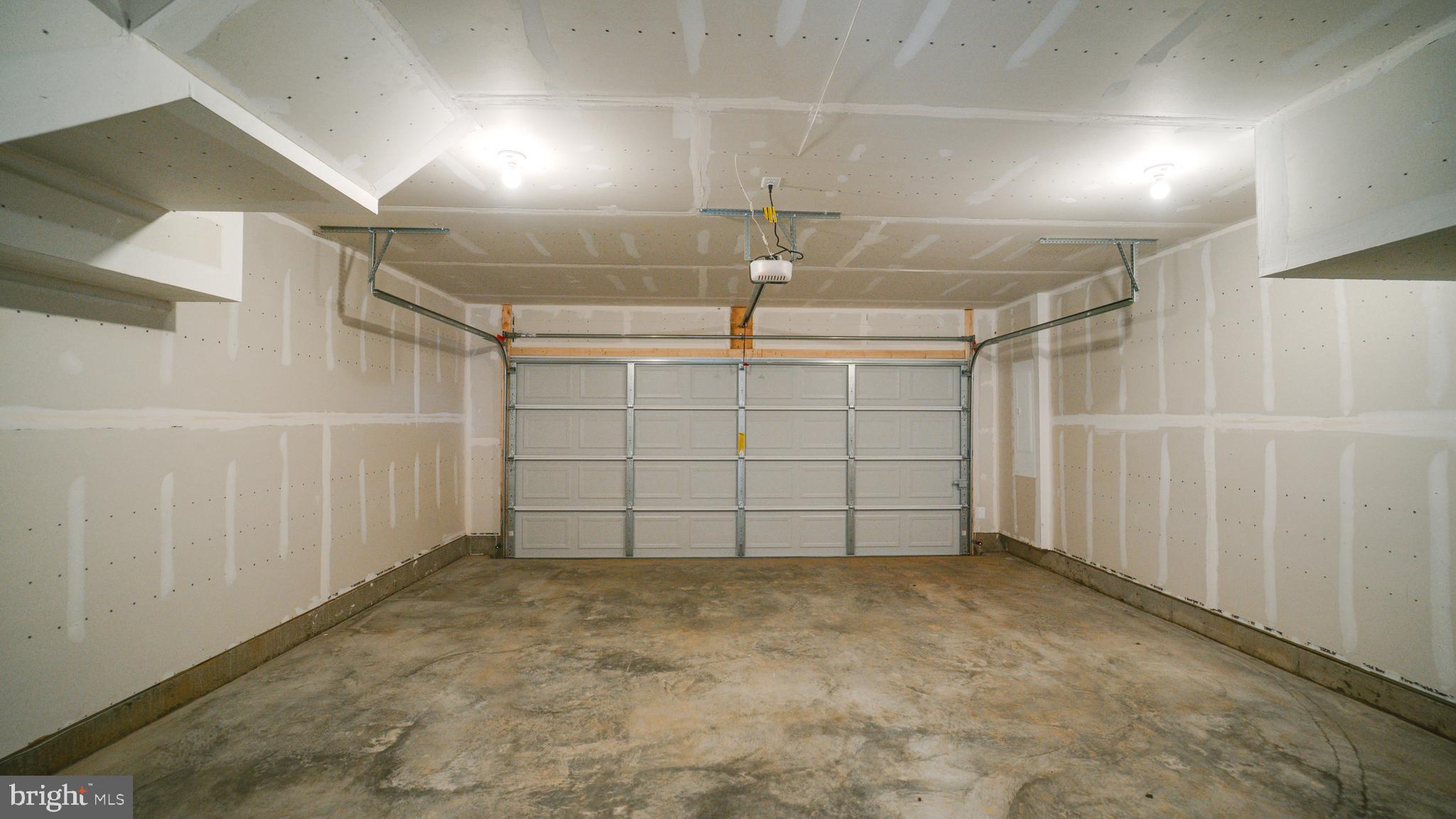 RED CLOVER MEADOWS - Residential Lease