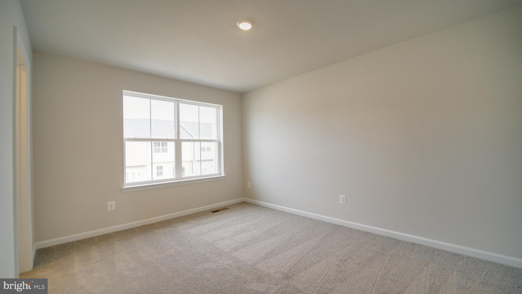 RED CLOVER MEADOWS - Residential Lease