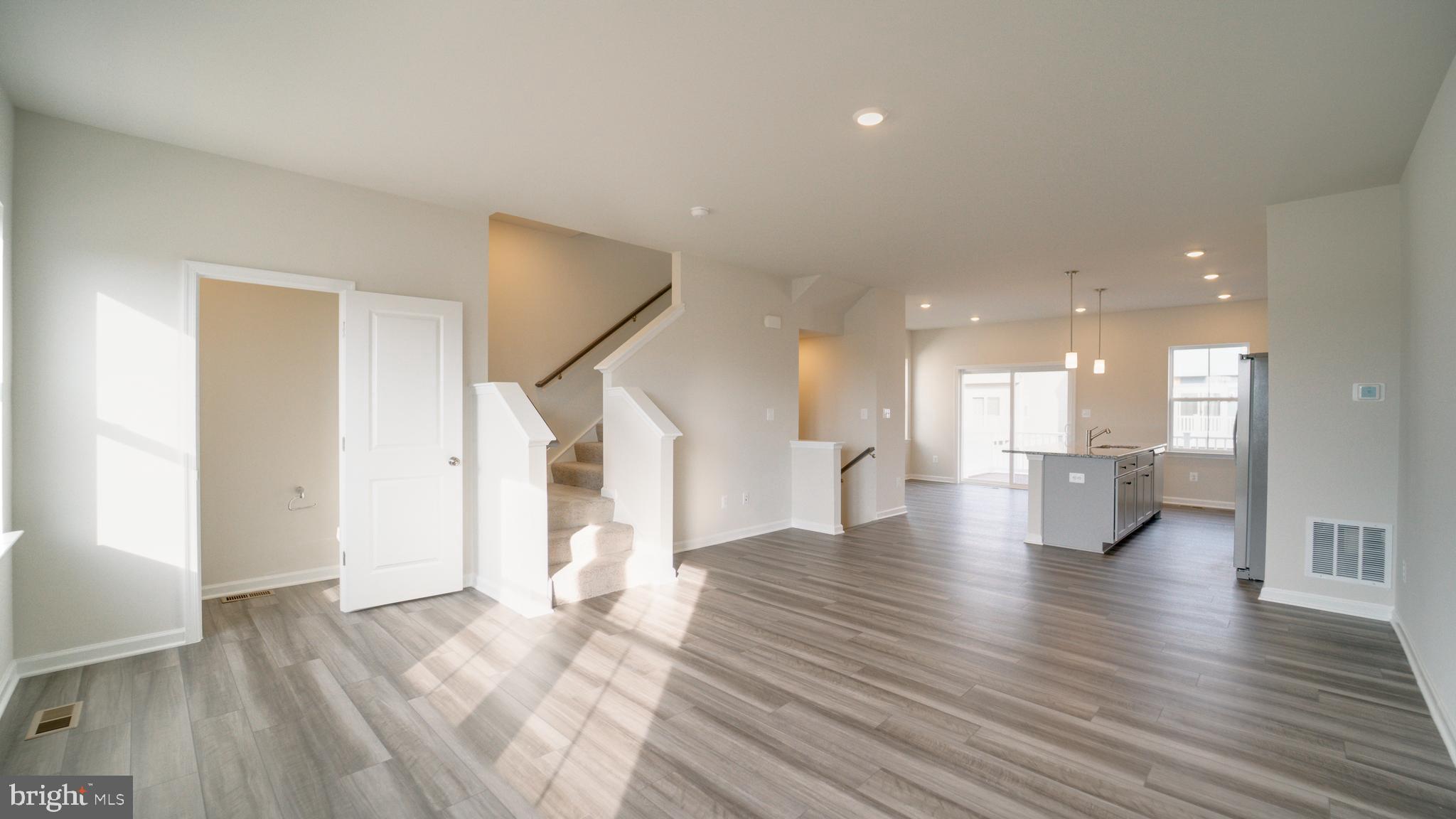 RED CLOVER MEADOWS - Residential Lease