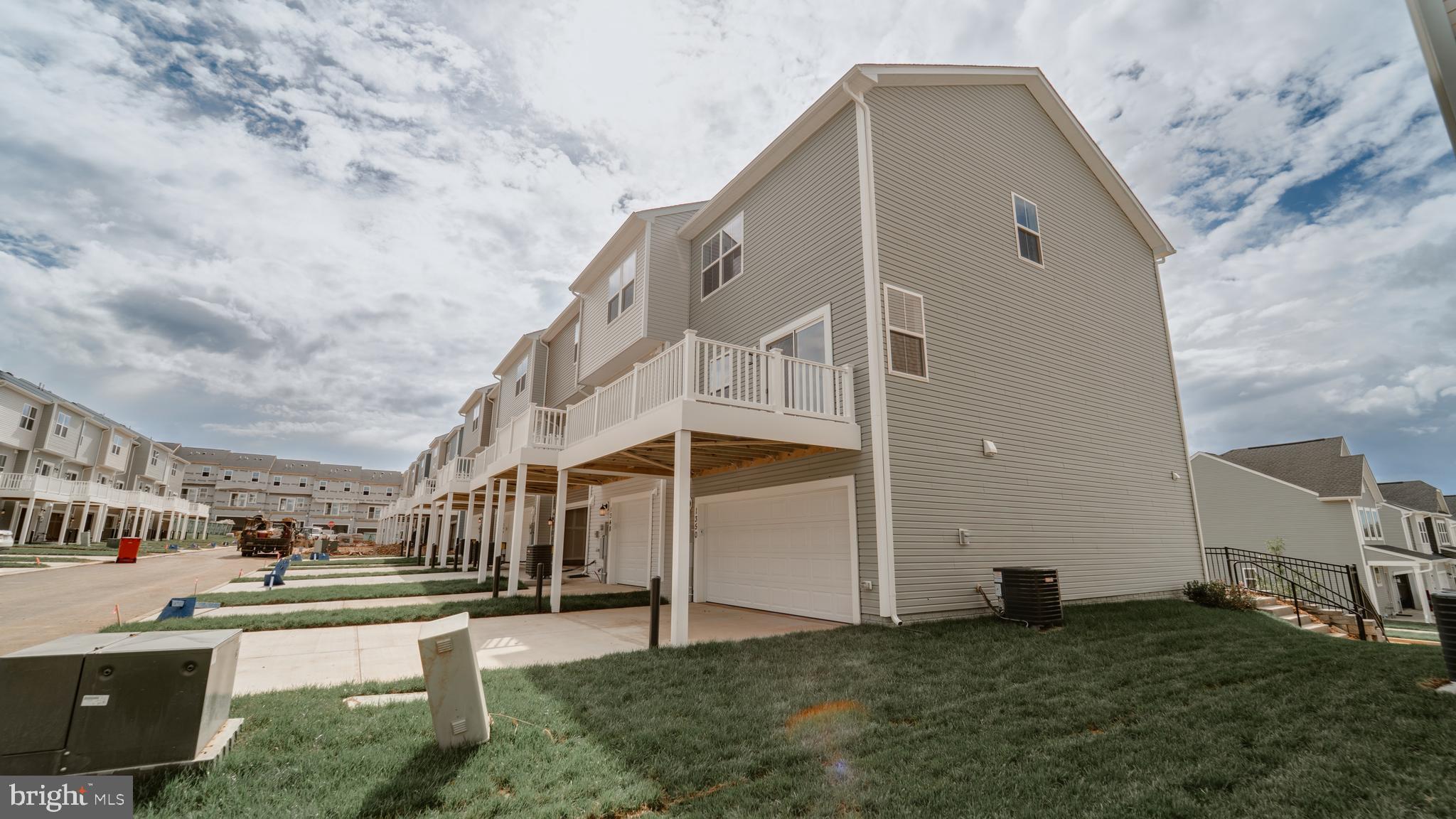 RED CLOVER MEADOWS - Residential Lease