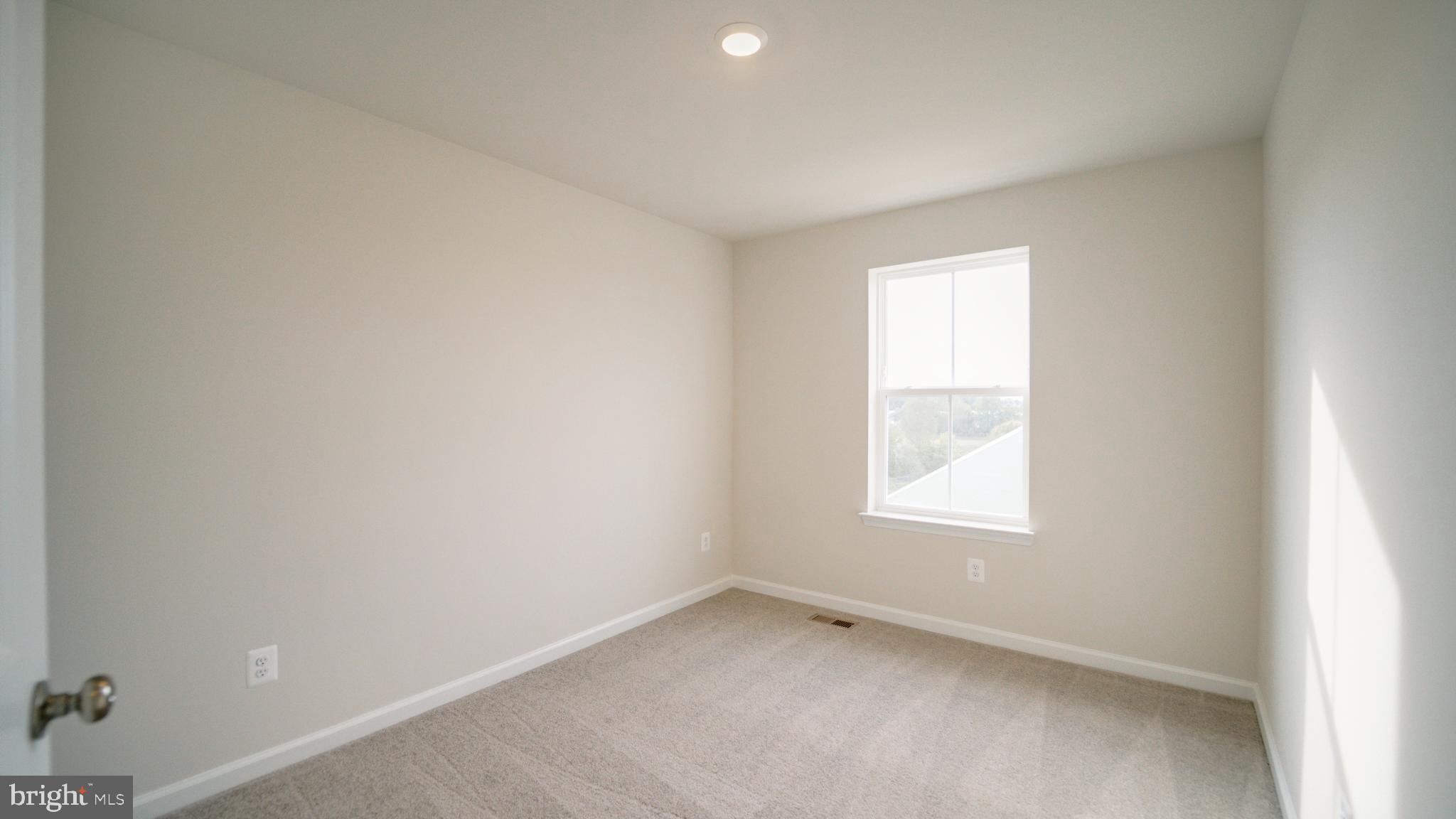 RED CLOVER MEADOWS - Residential Lease