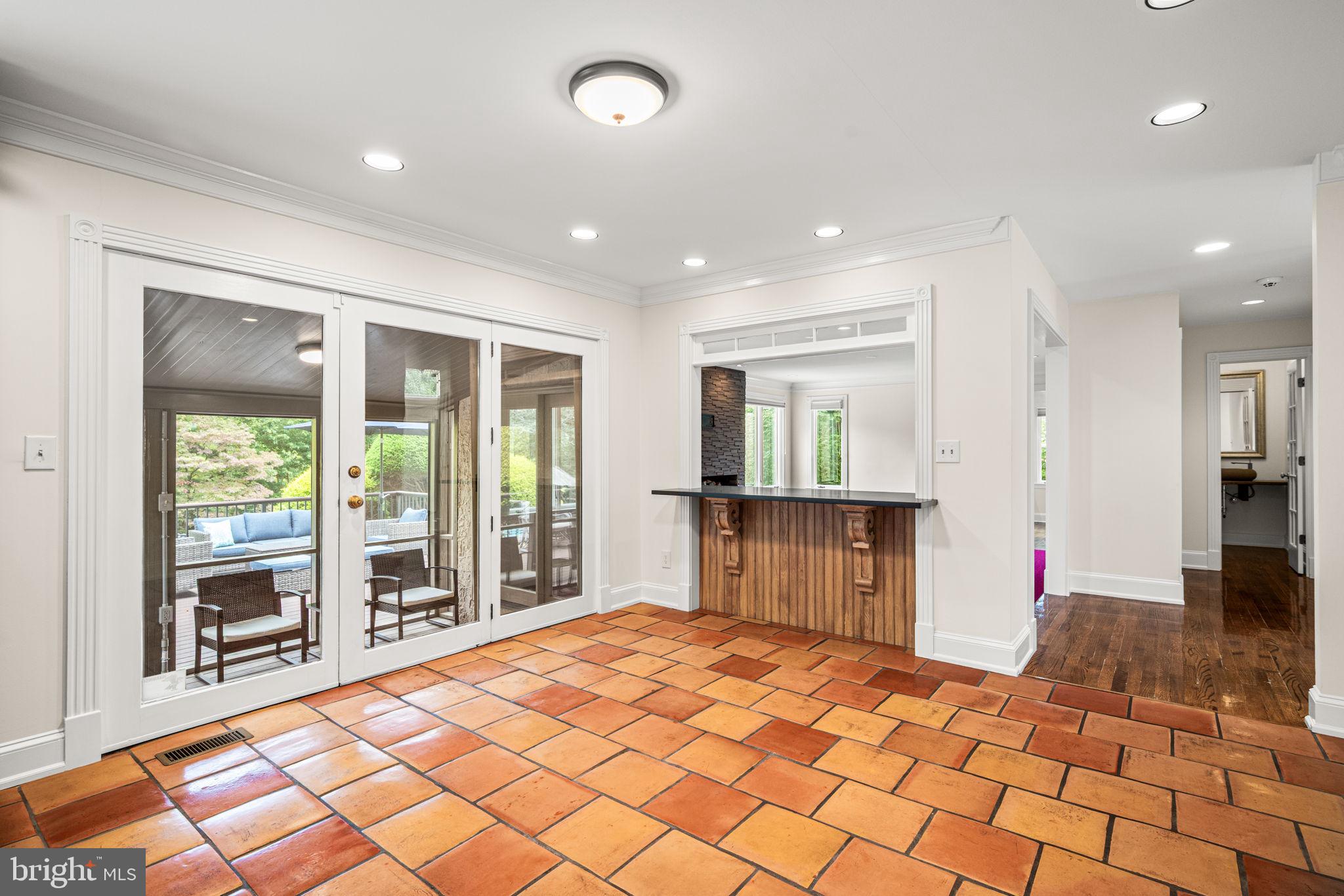 BRYN MAWR - Residential