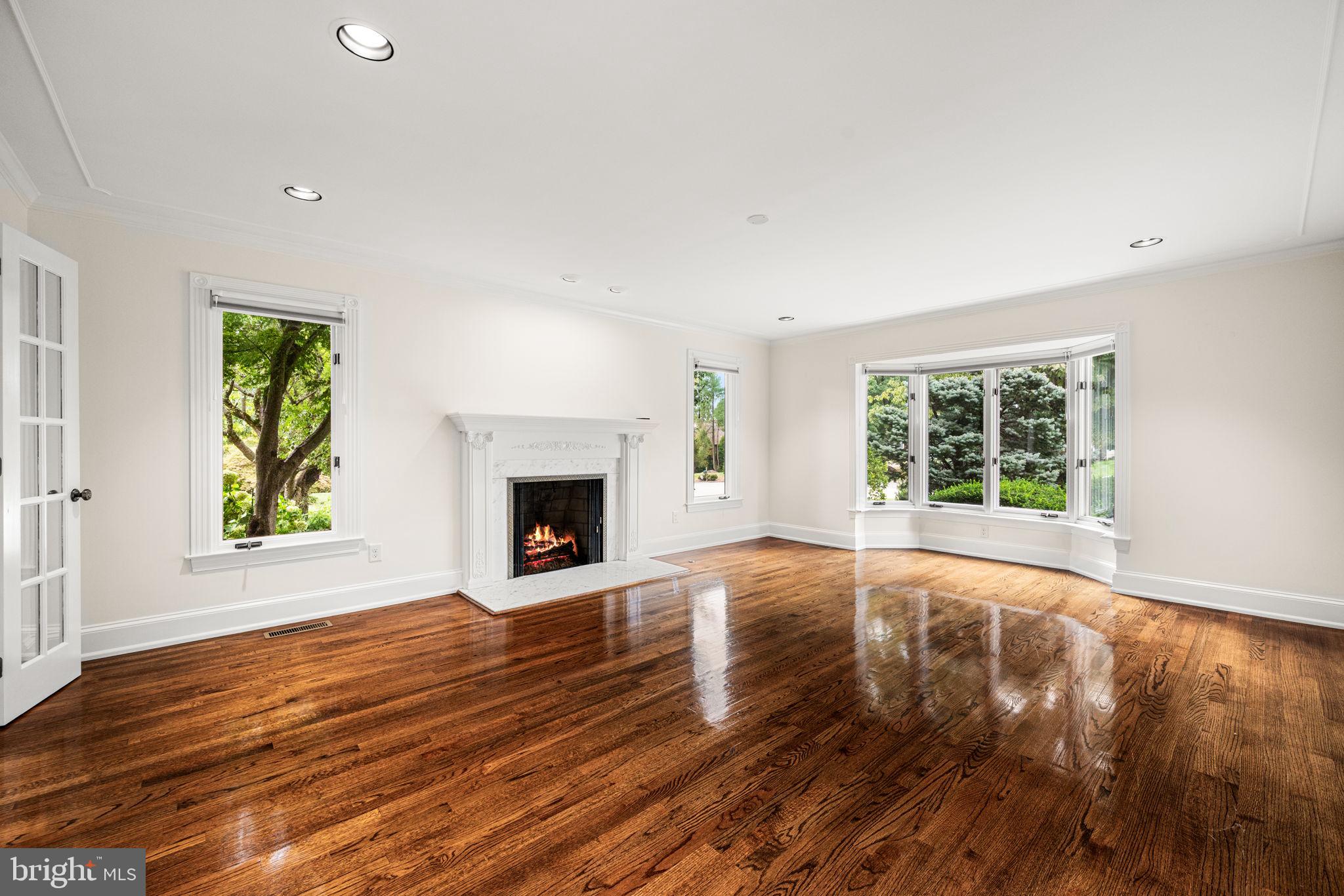 BRYN MAWR - Residential