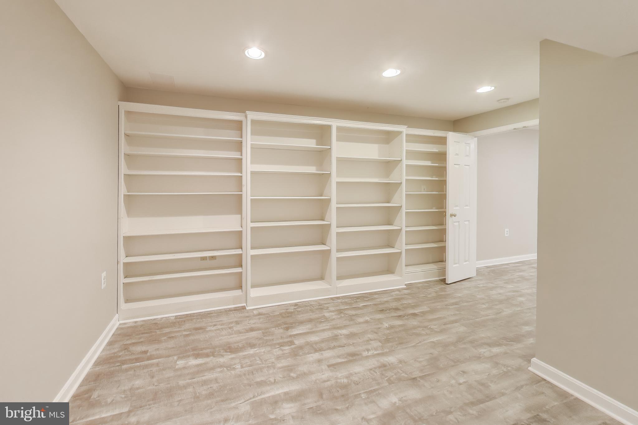 VILLAGES OF PURCELLVILLE - Residential