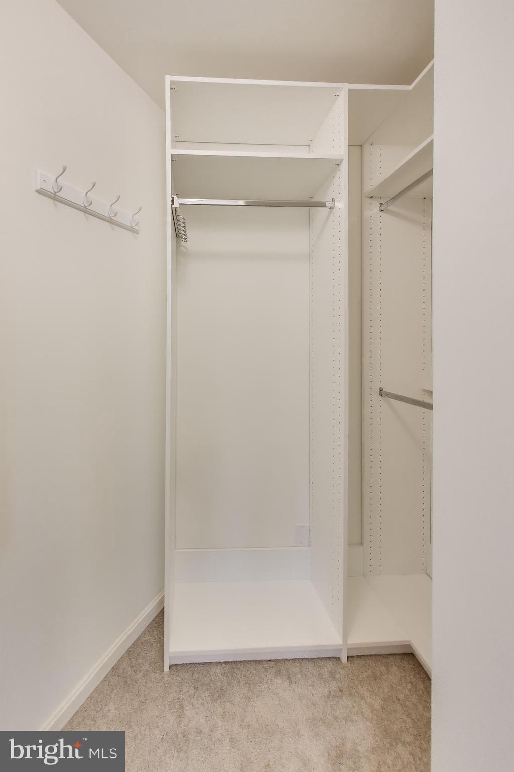 VILLAGES OF PURCELLVILLE - Residential