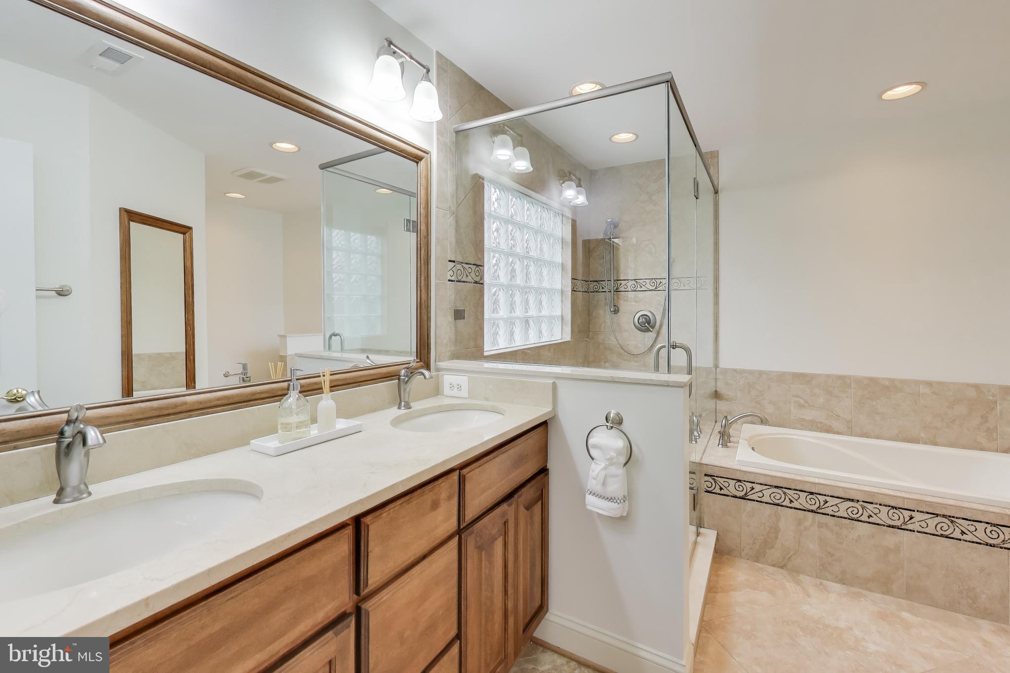 VILLAGES OF PURCELLVILLE - Residential