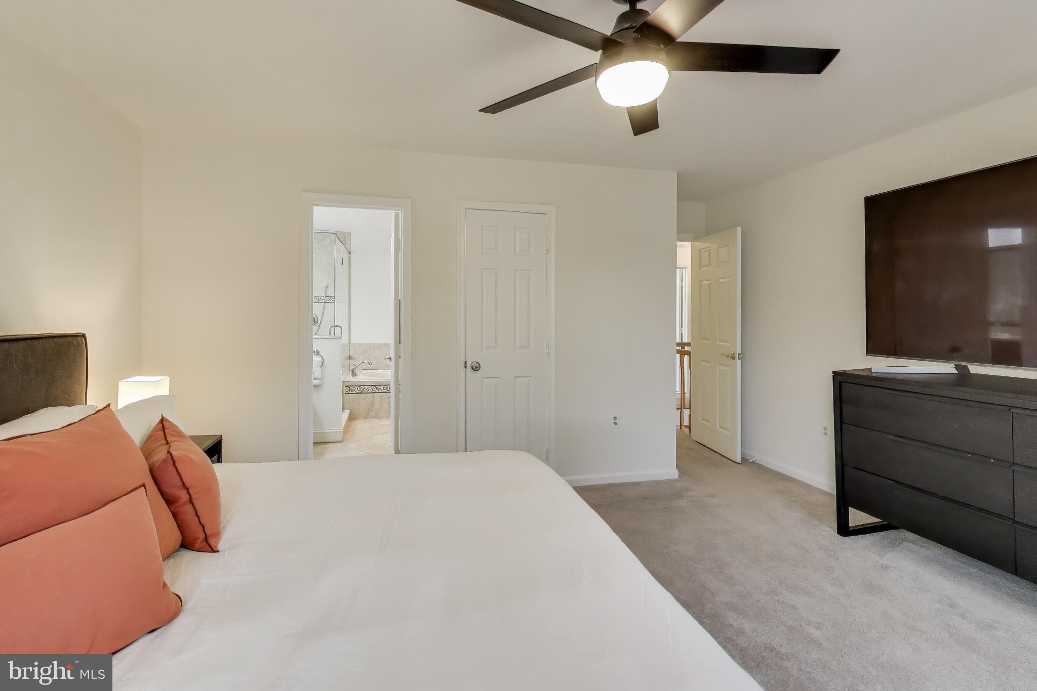 VILLAGES OF PURCELLVILLE - Residential