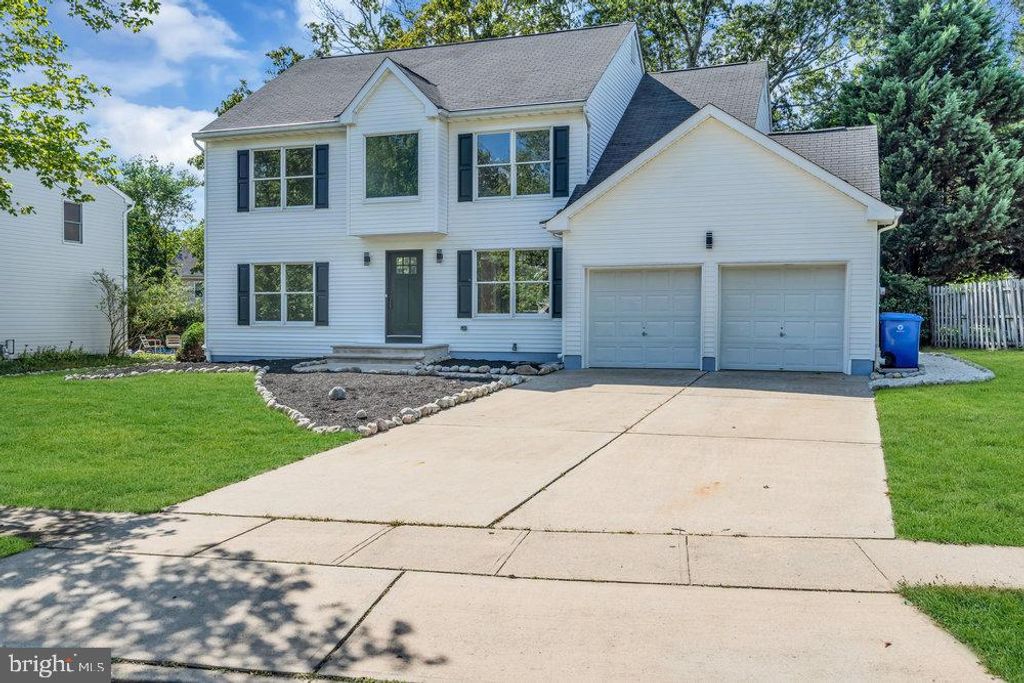 Photo of 15 Cedar Hill Drive, WEST CREEK, NJ 08092 (MLS # NJOC2037578)