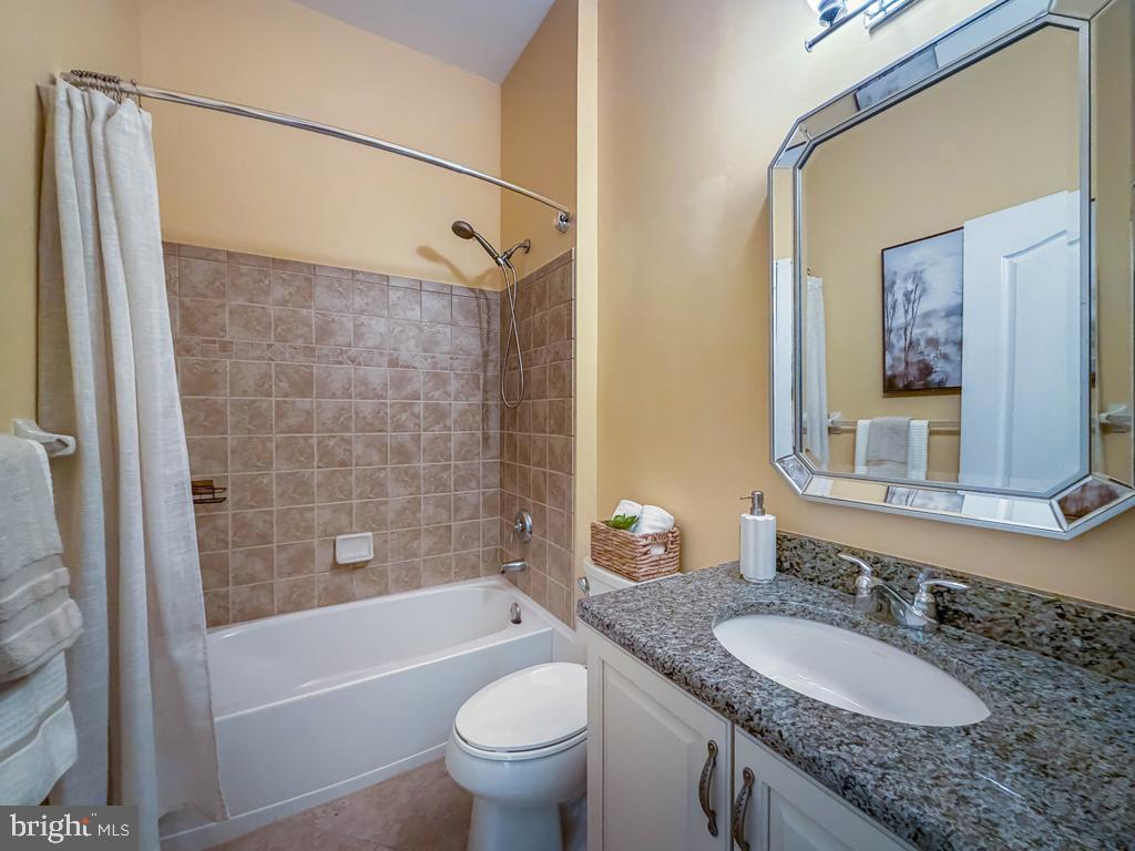 REGENCY AT YARDLEY - Residential