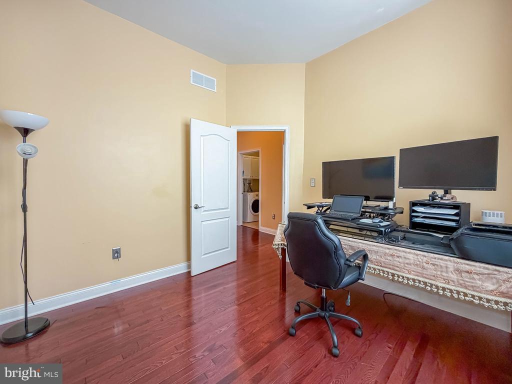 REGENCY AT YARDLEY - Residential