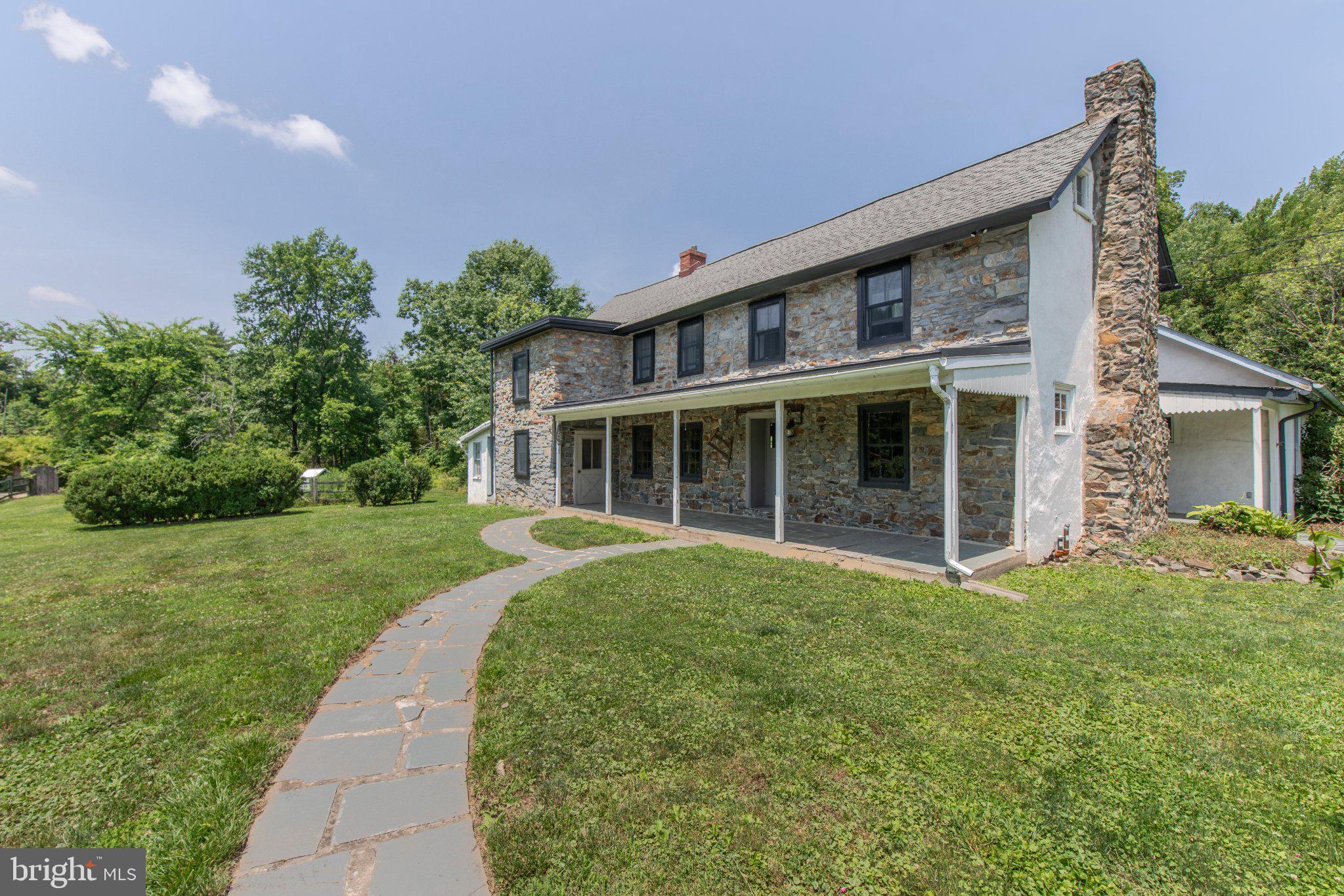 1350 OLD PLAINS ROAD