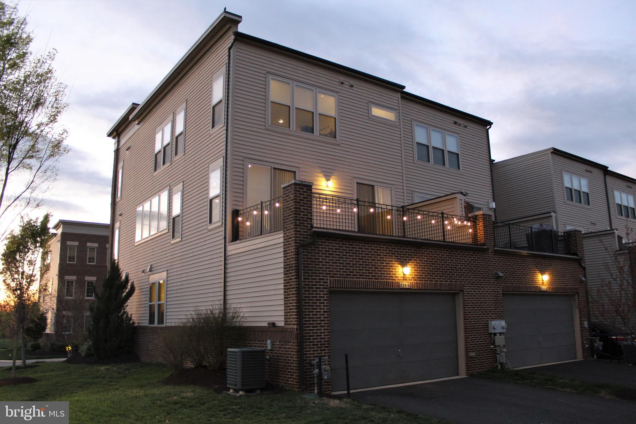 BRAMBLETON TOWN CENTER - Residential Lease