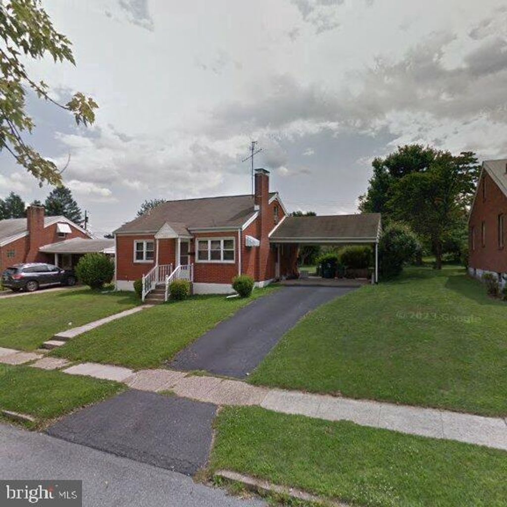 Photo of 5017 Mauretania Avenue, HARRISBURG, PA 17109 (MLS # PADA2056502)